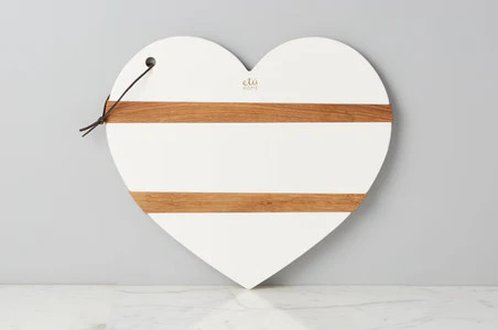 White Mod Heart Charcuterie Board, Large | etúHOME