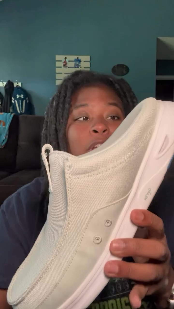 #heydudehey2o #heydudeshoes
#heydudemenshoes #watershoes #jerricabrown