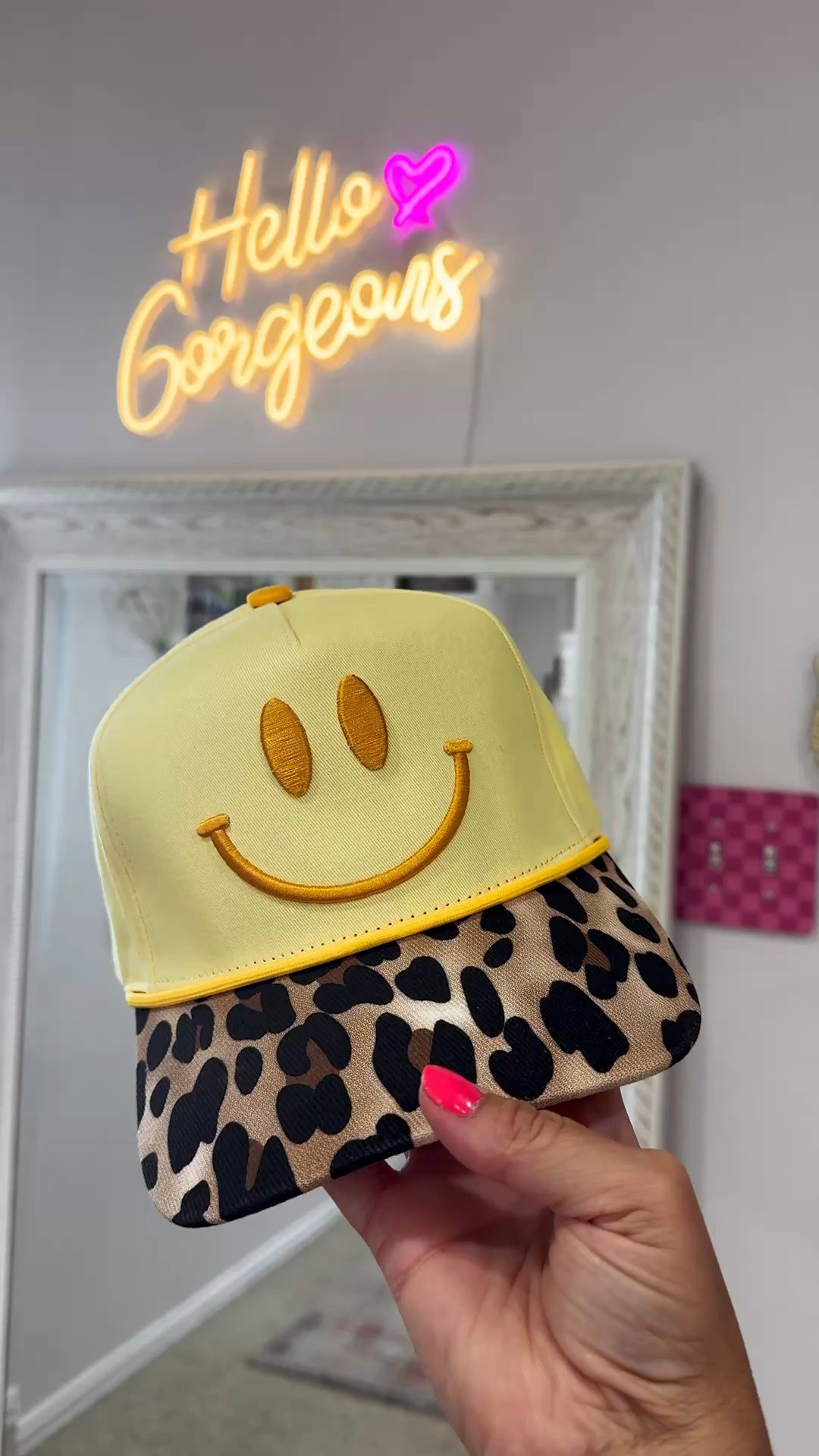 The most adorable hat from Poppy & Pine 💛🤎