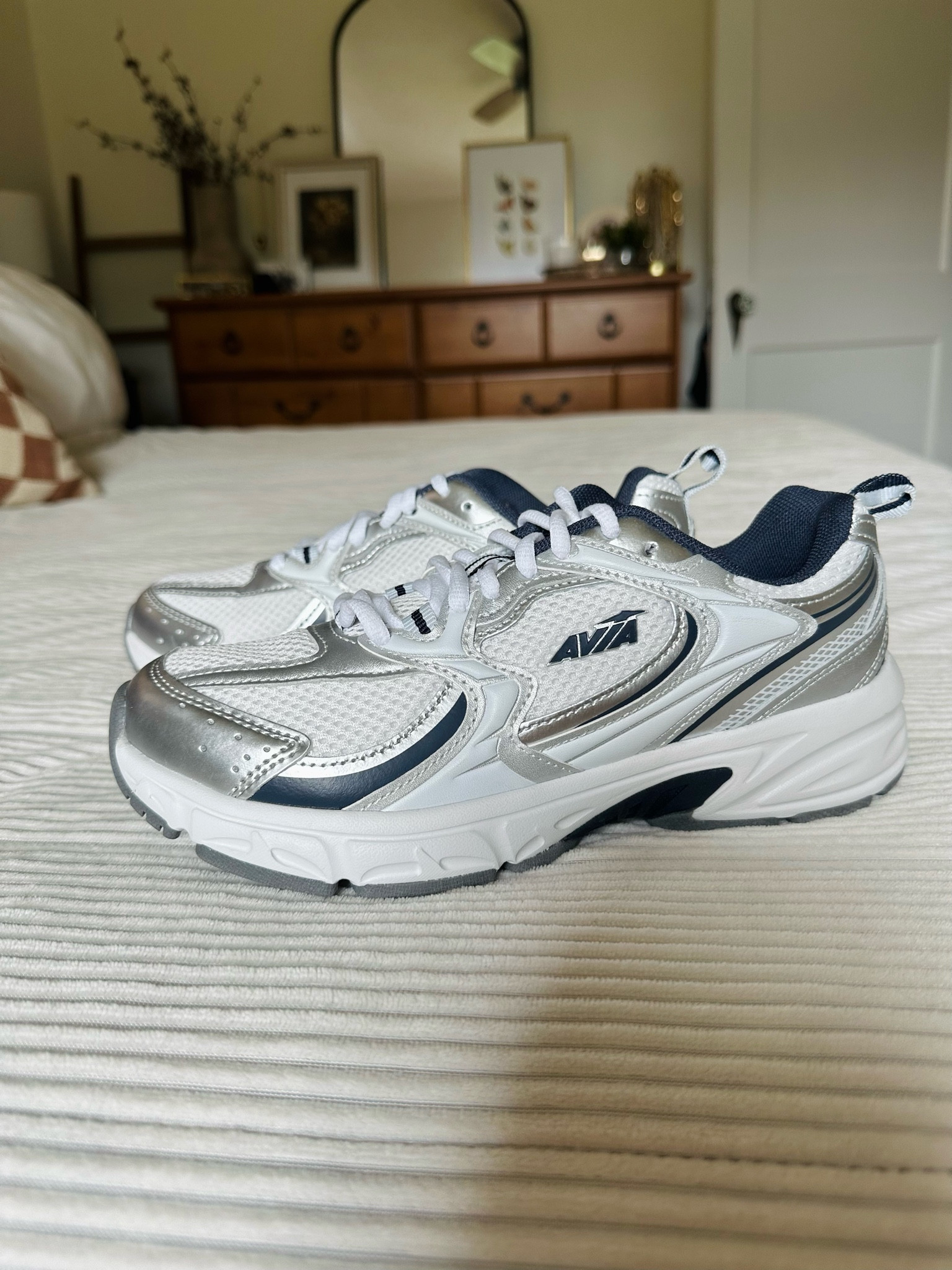 New Balance doooop?! These are identical to the New Balance 530s but only a fraction of the price 🤩

#LTKShoeCrush #LTKStyleTip #LTKActive