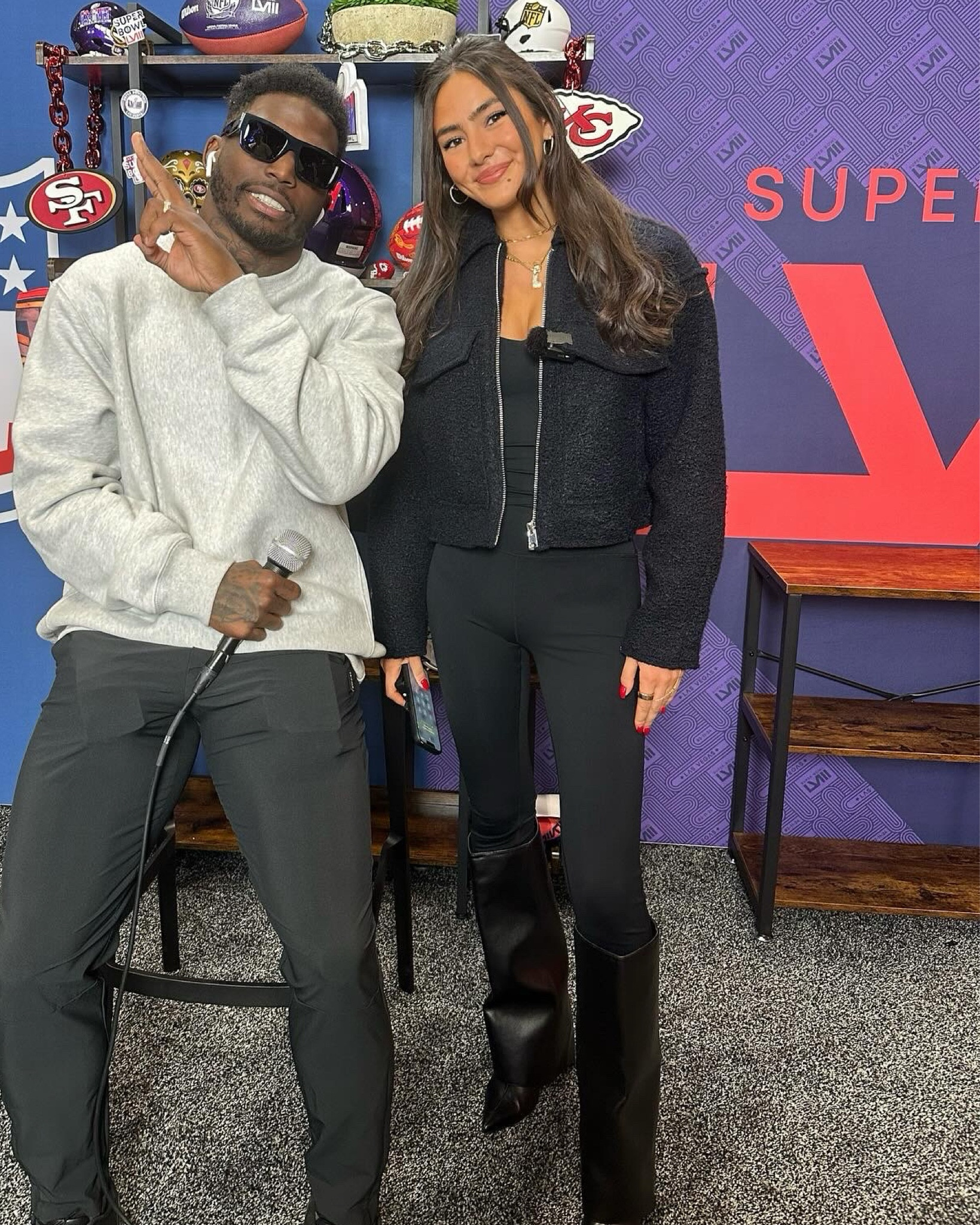 RADIO ROW

Interviews!