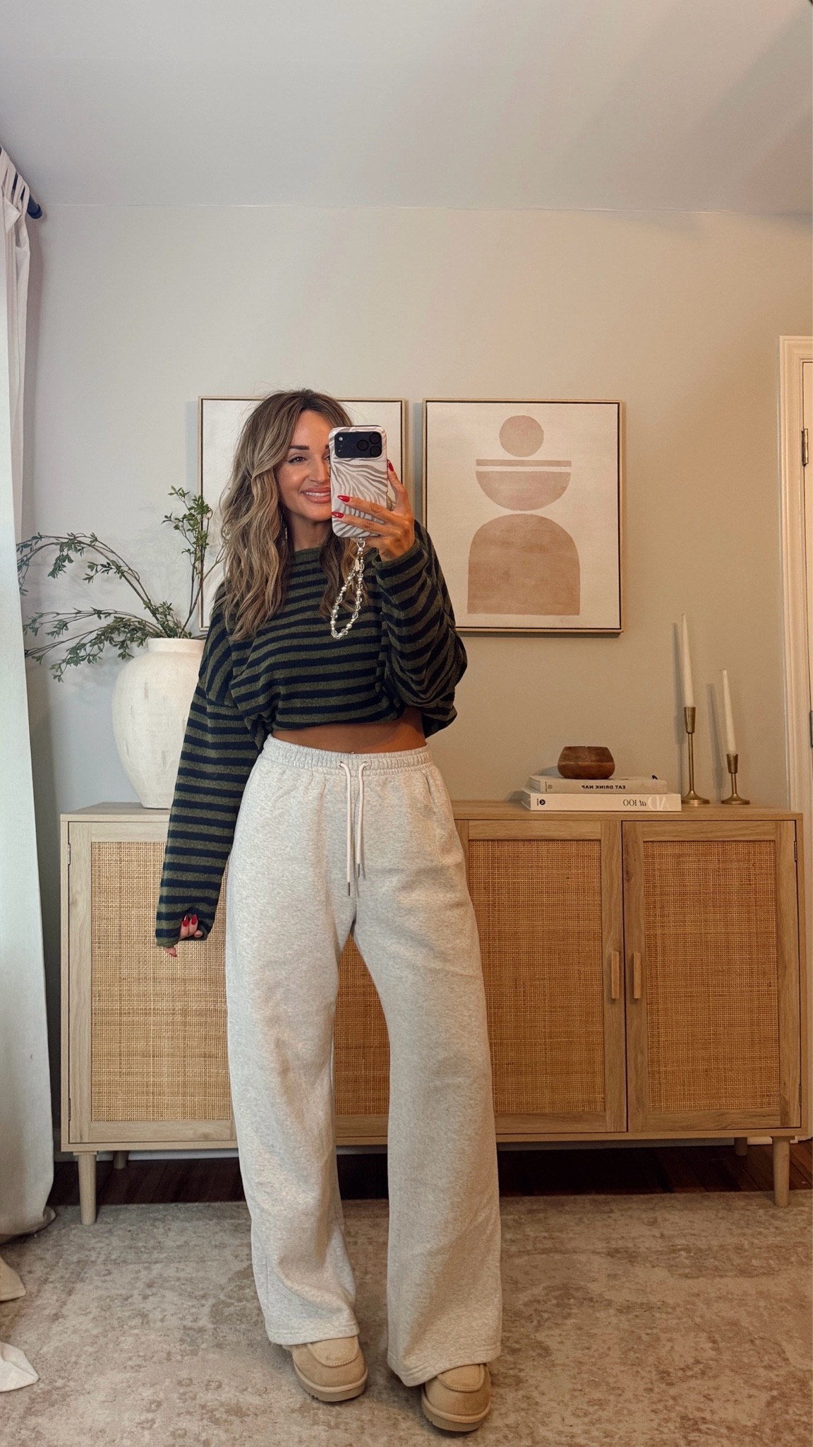 cute, cozy, lightweight sweater— checks all the boxes!  this one is so soft! i’m in a size S, it has a relaxed fit. favorite wide leg sweatpants, in a size M long. @abercrombie @All Deserved

#LTKootd