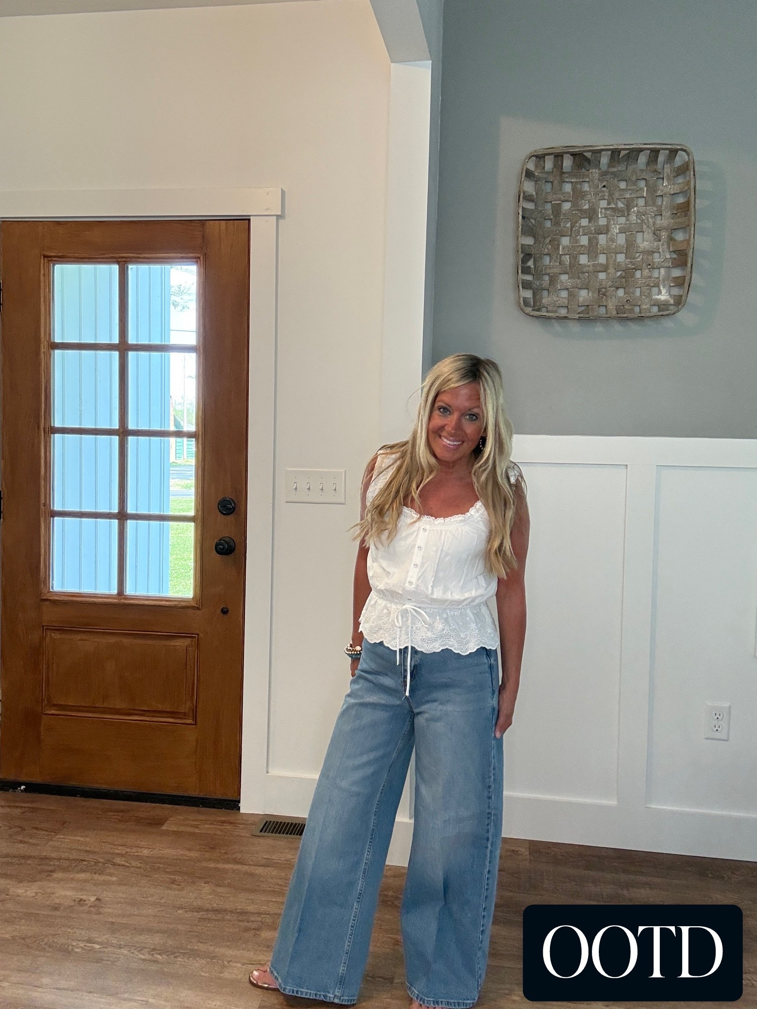 These are the perfect wide leg jeans and they are under $30!  Paired with this adorable tank. Perfect for summer!

#LTKootd