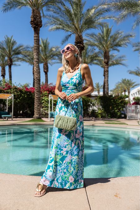 Sunshine, poolside and @lillypulitzer. My favorite trifecta.
Shop all of these looks from the new collection in my @shop.ltk profile with code LPM-VERONICA (25% off one item per order), where I’ve linked everything including sizing notes, and you can shop directly there. Which look would you pack on your next vacation? fits true to size and has a built in cup in the bust, love that! #lillypulitzer #lillypulitzerpartner

#LTKfindsunder50 #LTKstyletip #LTKfindsunder100