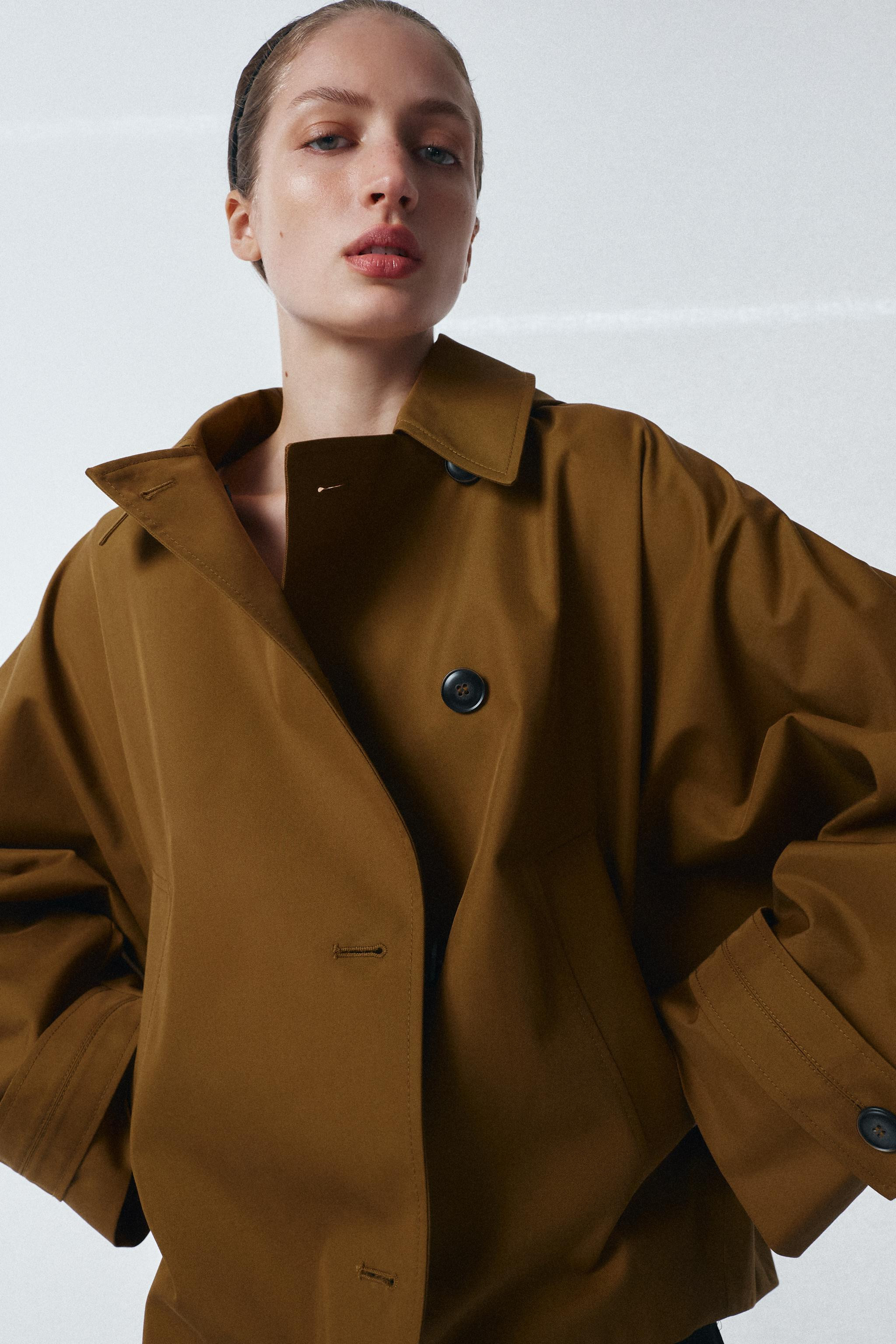 ZW COLLECTION WATER-REPELLENT SHORT TRENCH COAT | Zara AU