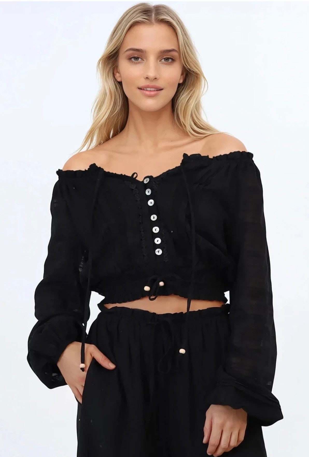 Obsessed with this top and its final sale ! Comes in white and burgundy as well!

#LTKootd #LTKU #LTKSeasonal