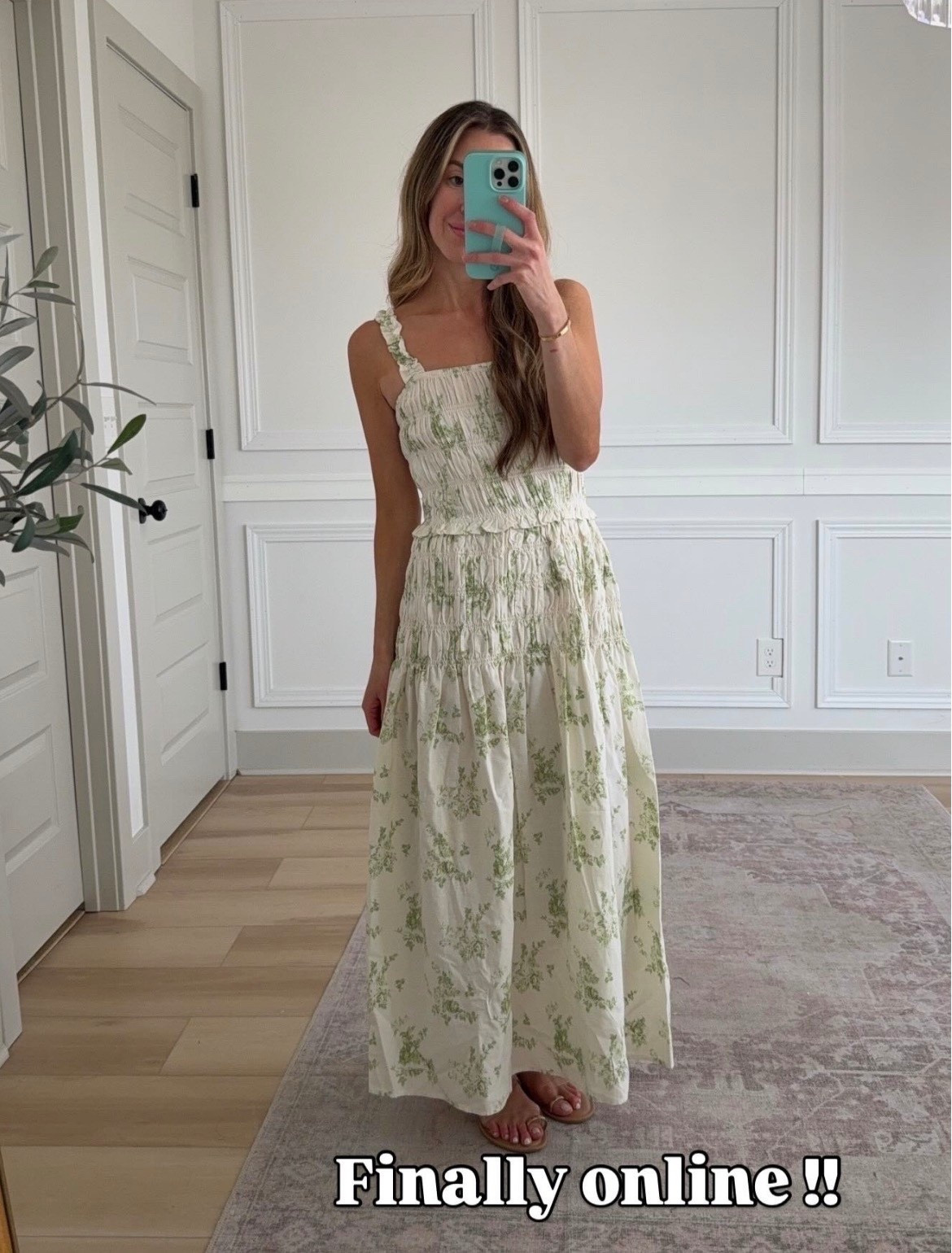 New target arrival now 30% off wearing a small

#LTKTravel #LTKSaleAlert #LTKootd