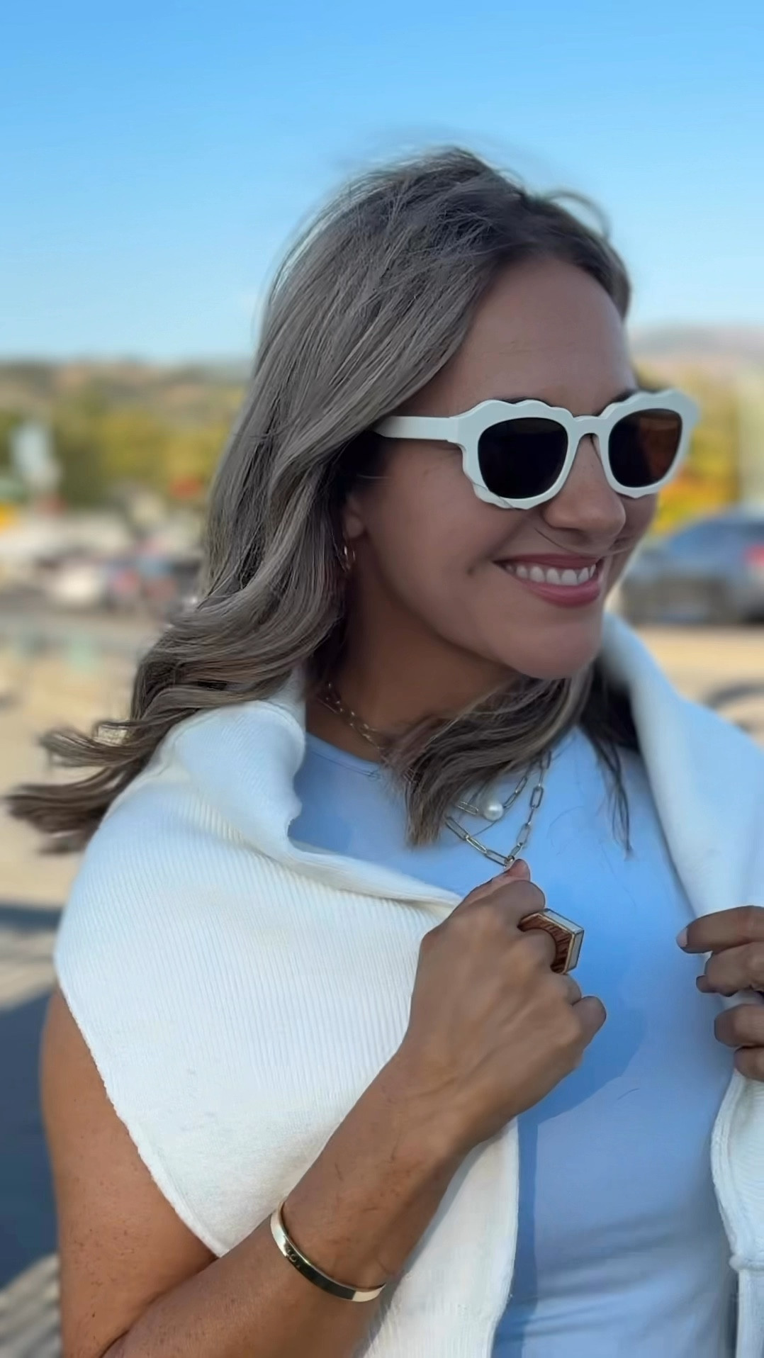 Quite simply, these are the most adorable sunnies, the scalloped details are 🤍🤍🤍🕶️

@shopaneahill 



#LTKTravel #LTKStyleTip #LTKOver40