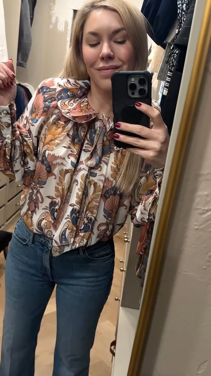 Spring outfit 
**JEANS RUN SMALL BUT HAVE A LITTLE STRETCH**
I sized down for a more loose fit - they do run on the smaller side 