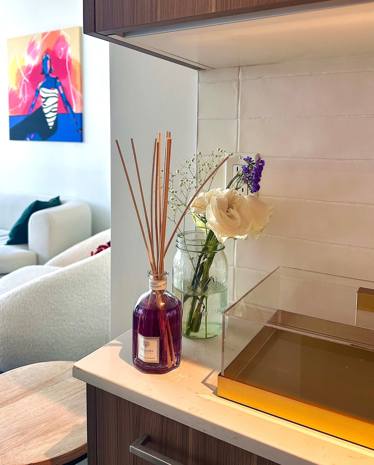 While on do not disturb in Miami:⁣
⁣
- Gym + walk⁣
- Breakfast smoothie⁣
- Design District Damage⁣
- A treat from Kith⁣
- Hair appointment done⁣
- Din din⁣
- Views & chill