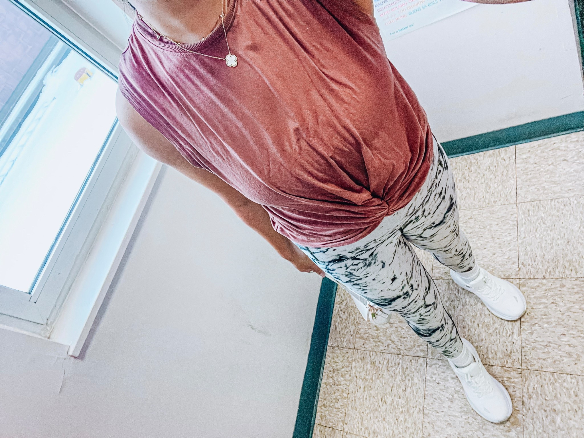 Zella tank
Marble Amazon leggings
Amazon sneakers
Workout look


#LTKootd #LTKActive #LTKfitnessgoals