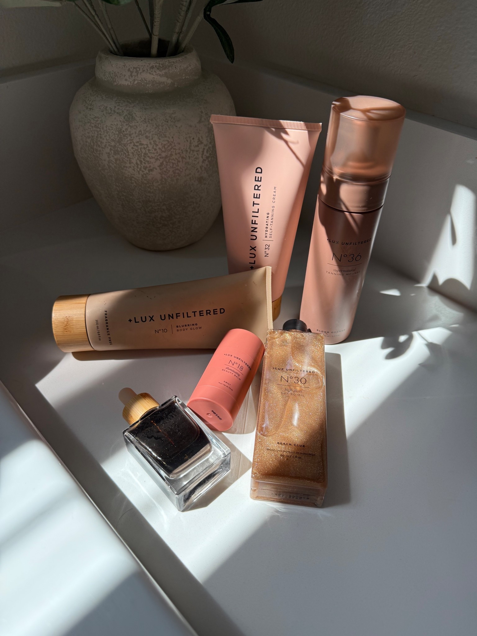 My summer essentials ☀️✨

Lux Unfiltered, self tanner, gradual self tanner, face self tanner, bronze, blush, face tanning drops, tanning mousse, tanning cream, tanning oil, sunblock, body blur, body glow, body lotion 

#LTKBeauty #LTKSeasonal #LTKSummerEdit