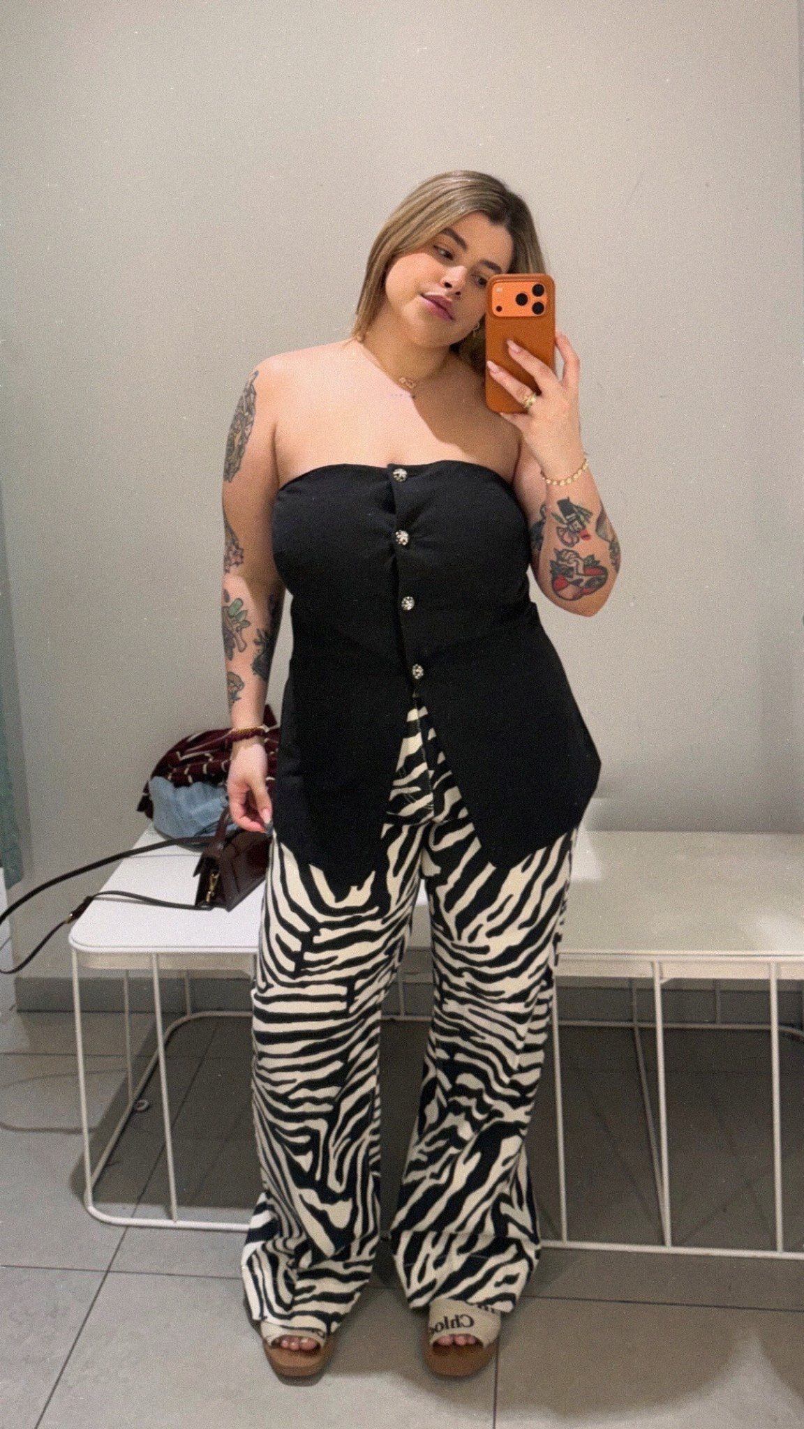 Si te gusta este look te lo dejé linkeado completico 😱😍

#LTKSeasonal #LTKootd #LTKgrwm