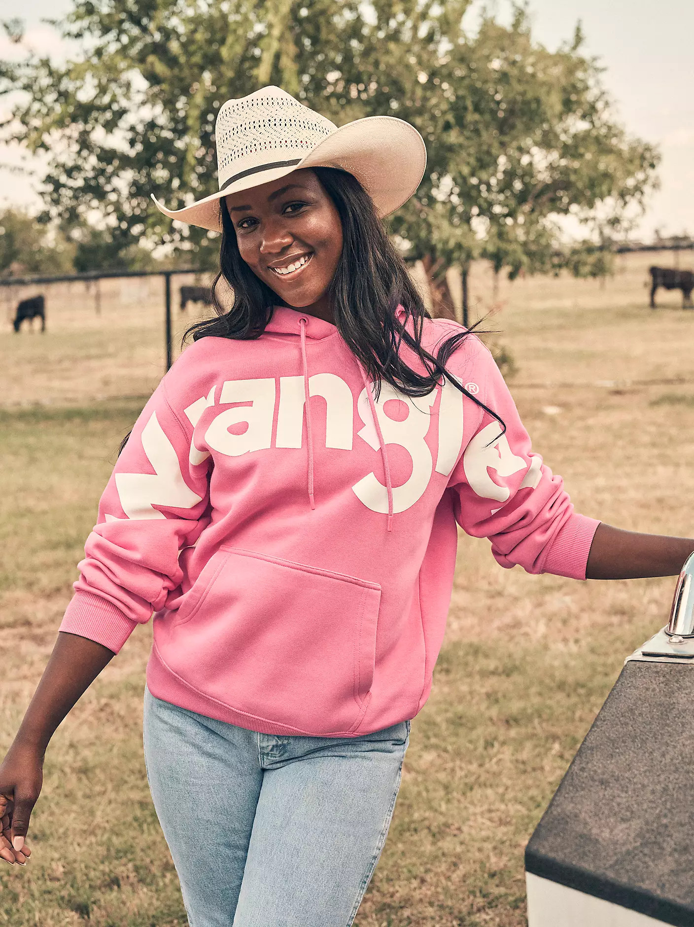 Women’s Wrangler Wide Open Spaces Logo Hoodie | Wrangler