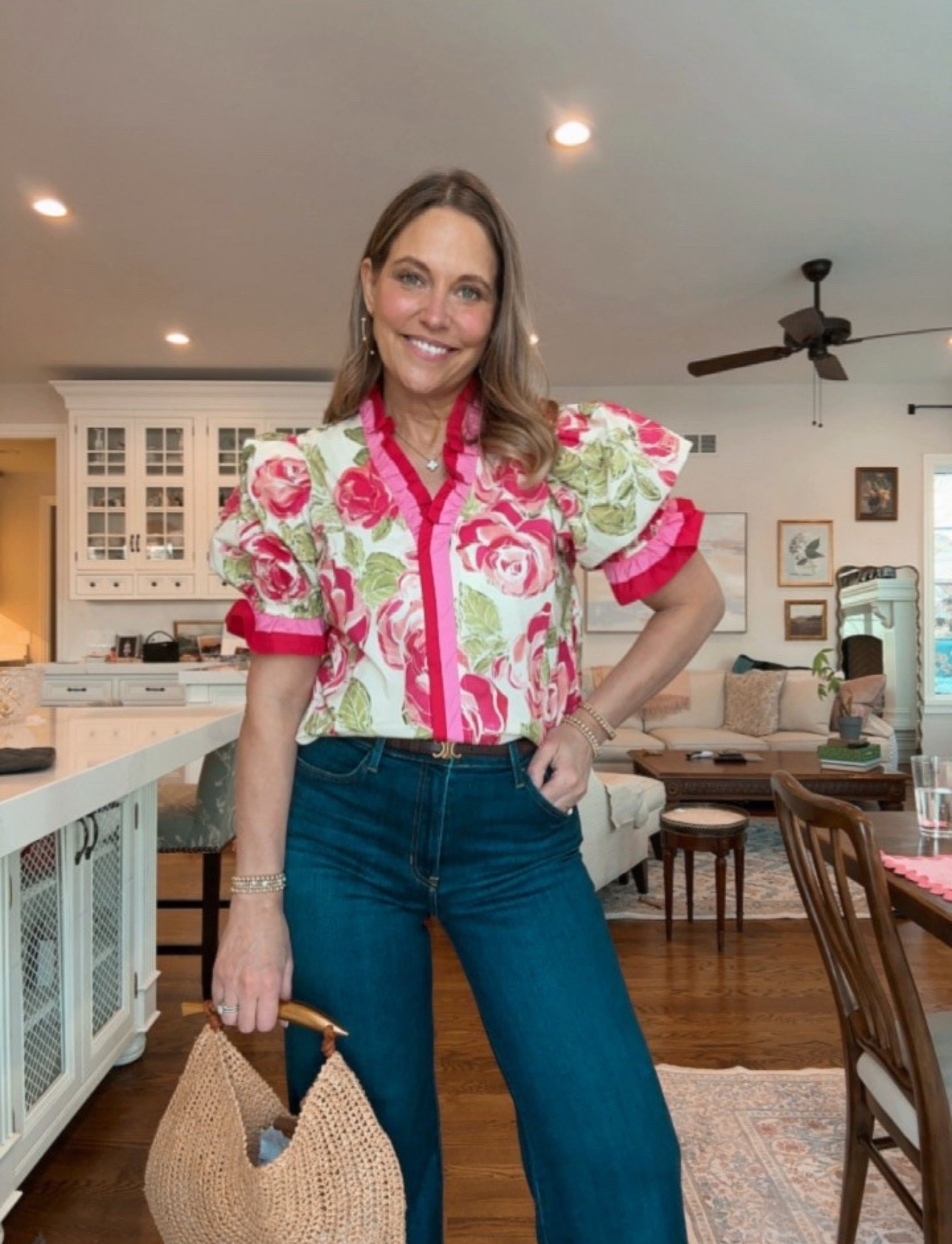 Obsessed with this spring bag and floral blouse from Avara! Use code: TANDT15 for 15% off your purchase





#LTKStyleTip #LTKFindsUnder50 #LTKSeasonal