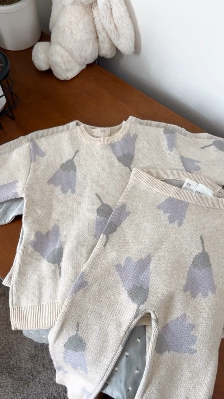 A few things I ordered for Liv from H&M 
Baby girl clothes 
Toddler girl clothes


#LTKSeasonal #LTKbaby