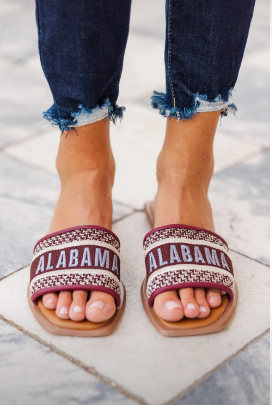 Gameday: How cute are these Alabama Sandals! Roll Tide!! They do coke in other schools too

#LTKStyleTip #LTKShoeCrush #LTKFindsUnder50