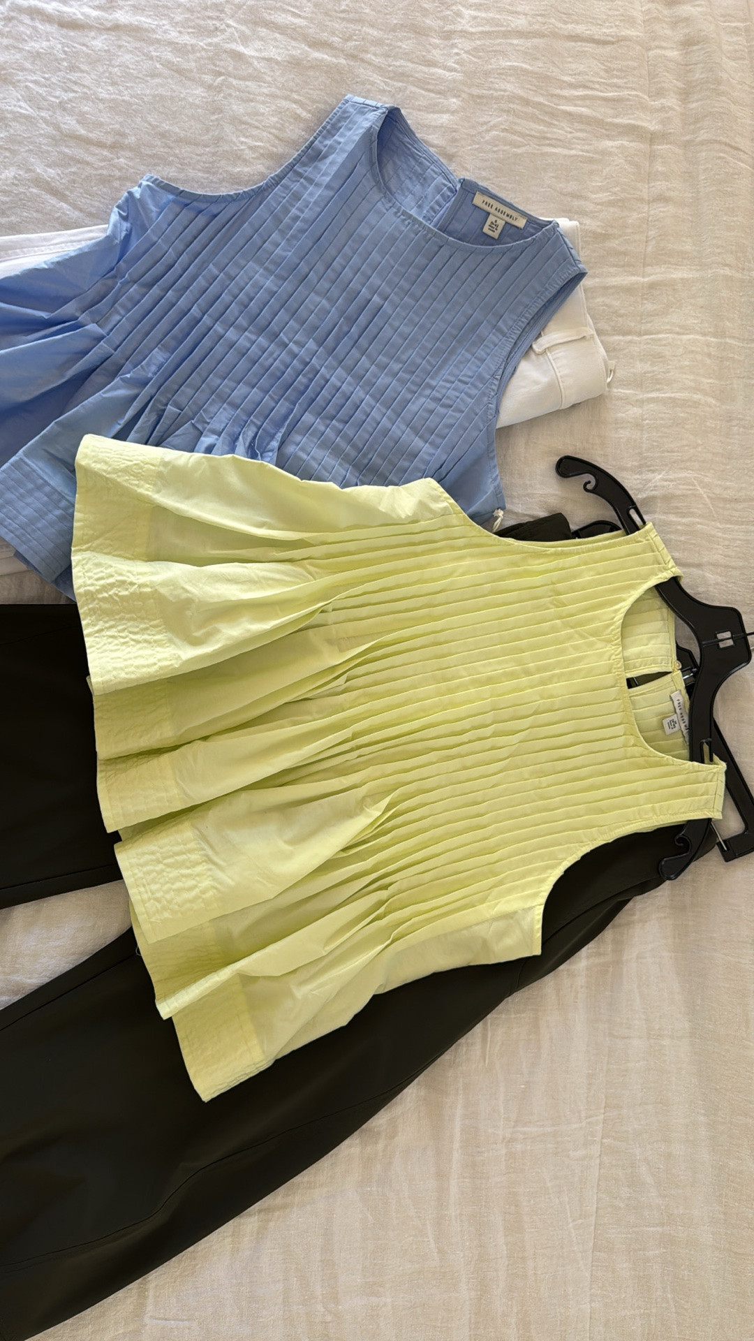 Use code 55onus for the viral pants for Mother’s Day! 
Unbelievable deal on top  $13 
I bought yellow in medium and blue in small they both fit me, but the medium is a little looser- 
Love it with the verdant green on the loose pants by Ruti!

#LTKWorkwear #LTKTravel #LTKSaleAlert
