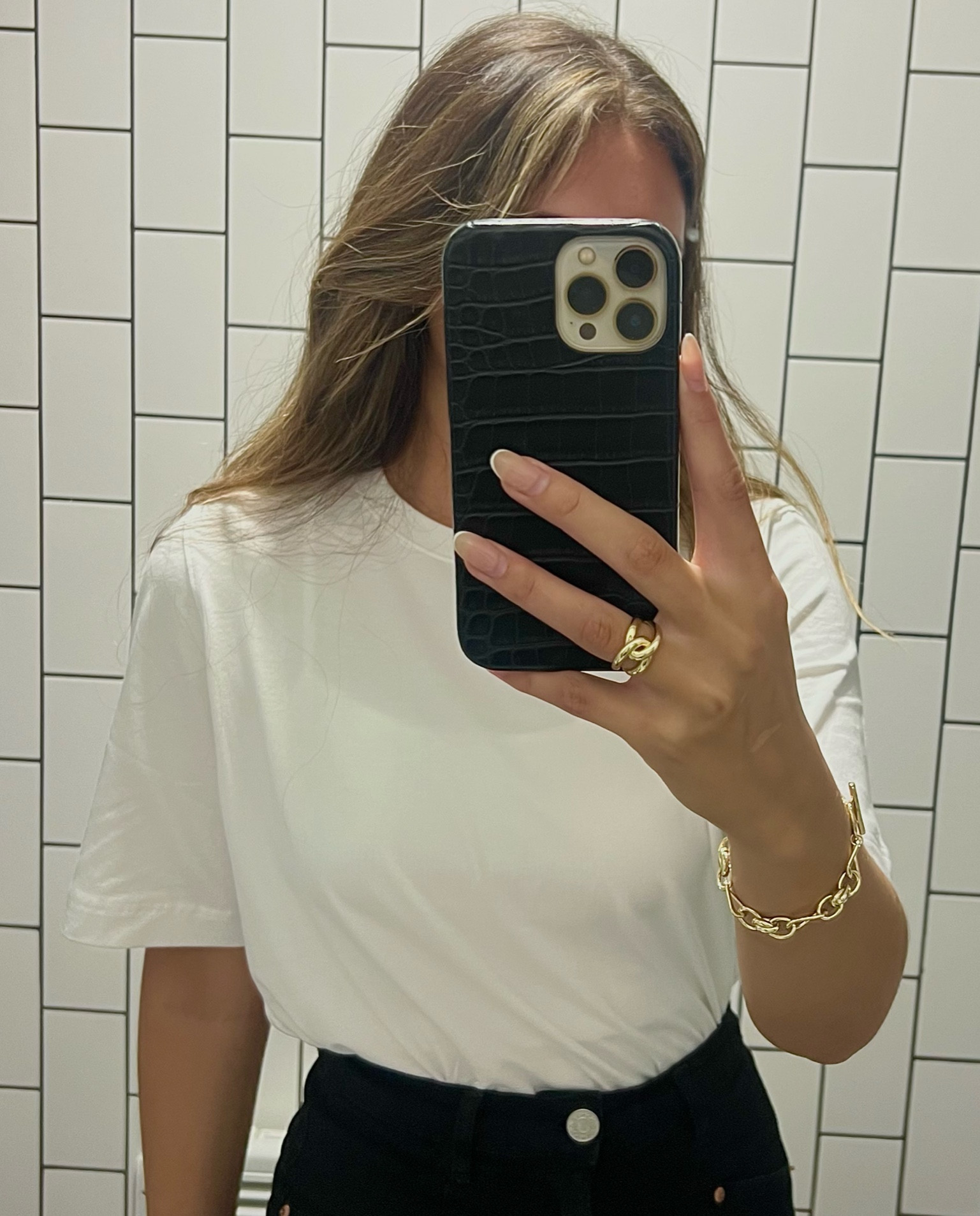 I simply do not leave the house without my new staple pieces 😍…. Nearly a month of wearing it everyday and it still looks like I’ve just taken it out the box 📦 

P.S it’s on sale ! @adinaeden

#jewelry #fallfashion #fallaccessories #accessories #rings #gold #goldjewelry #goldring #finejewelry  #Adinaeden #shein #HM 

#LTKSale #LTKsalealert #LTKstyletip