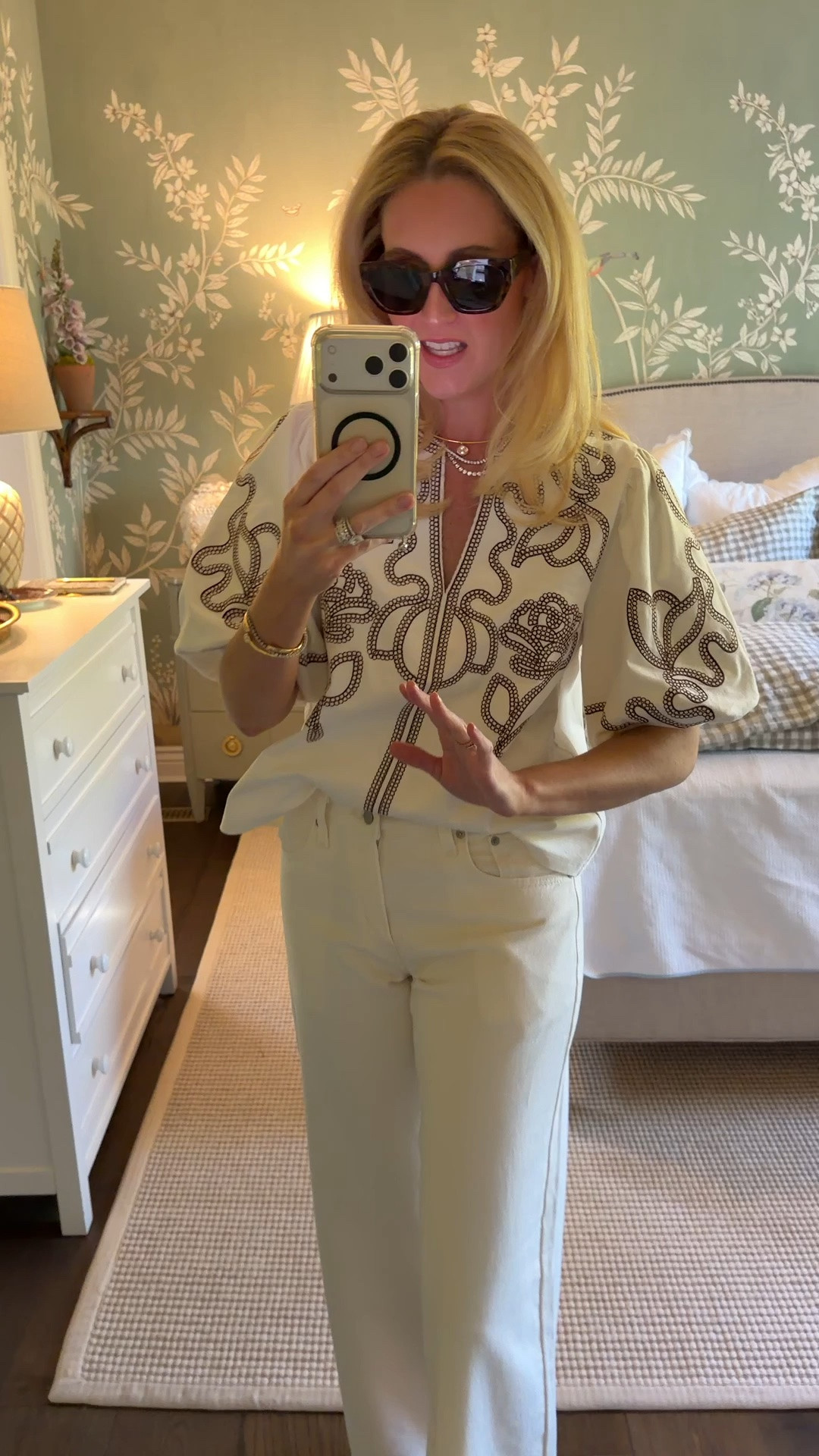 Perfect fall top in corduroy and embroidered details!