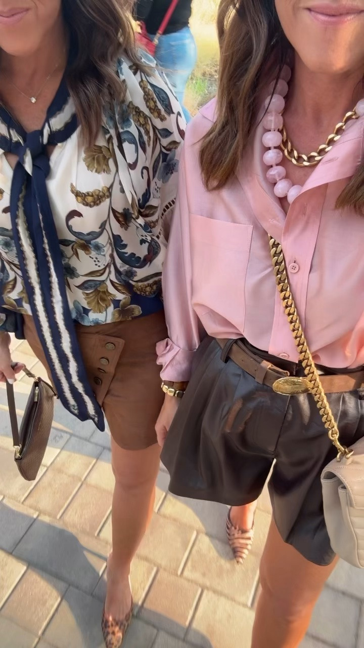 Early Fall styling. 
Warm tones mixed with flowy, light pieces. 
XS in both tops

#LTKSeasonal #LTKOver40 #LTKCon