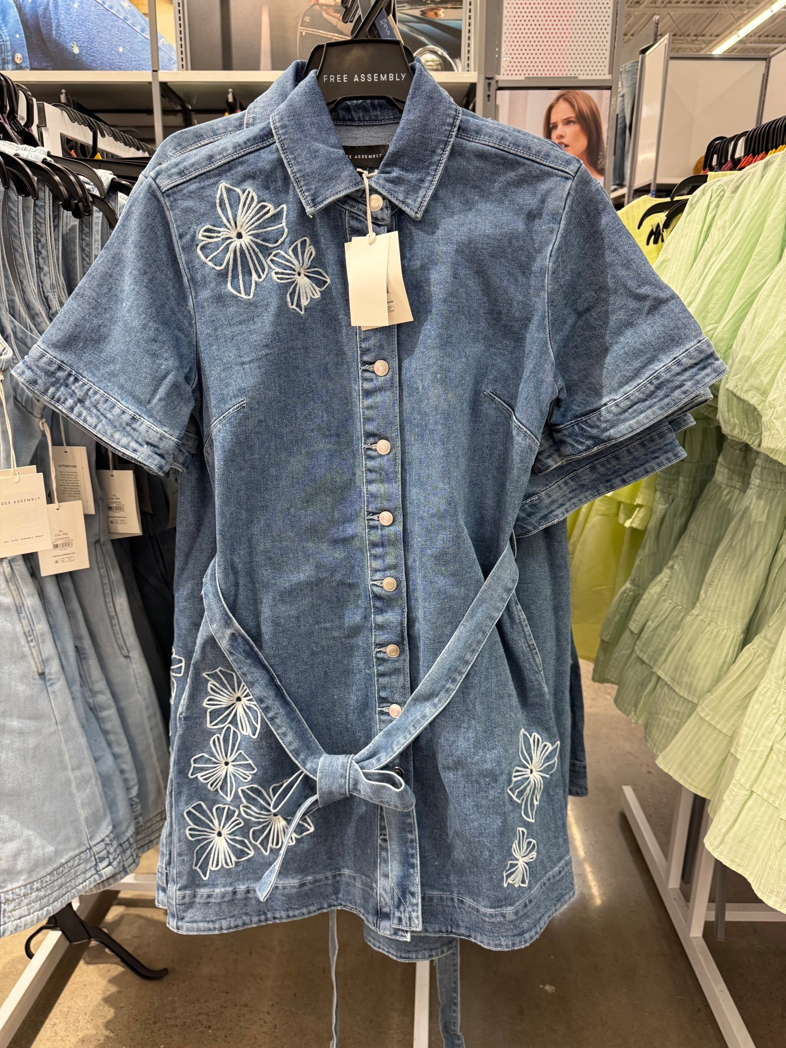Walmart win for the cutest spring denim dresses 