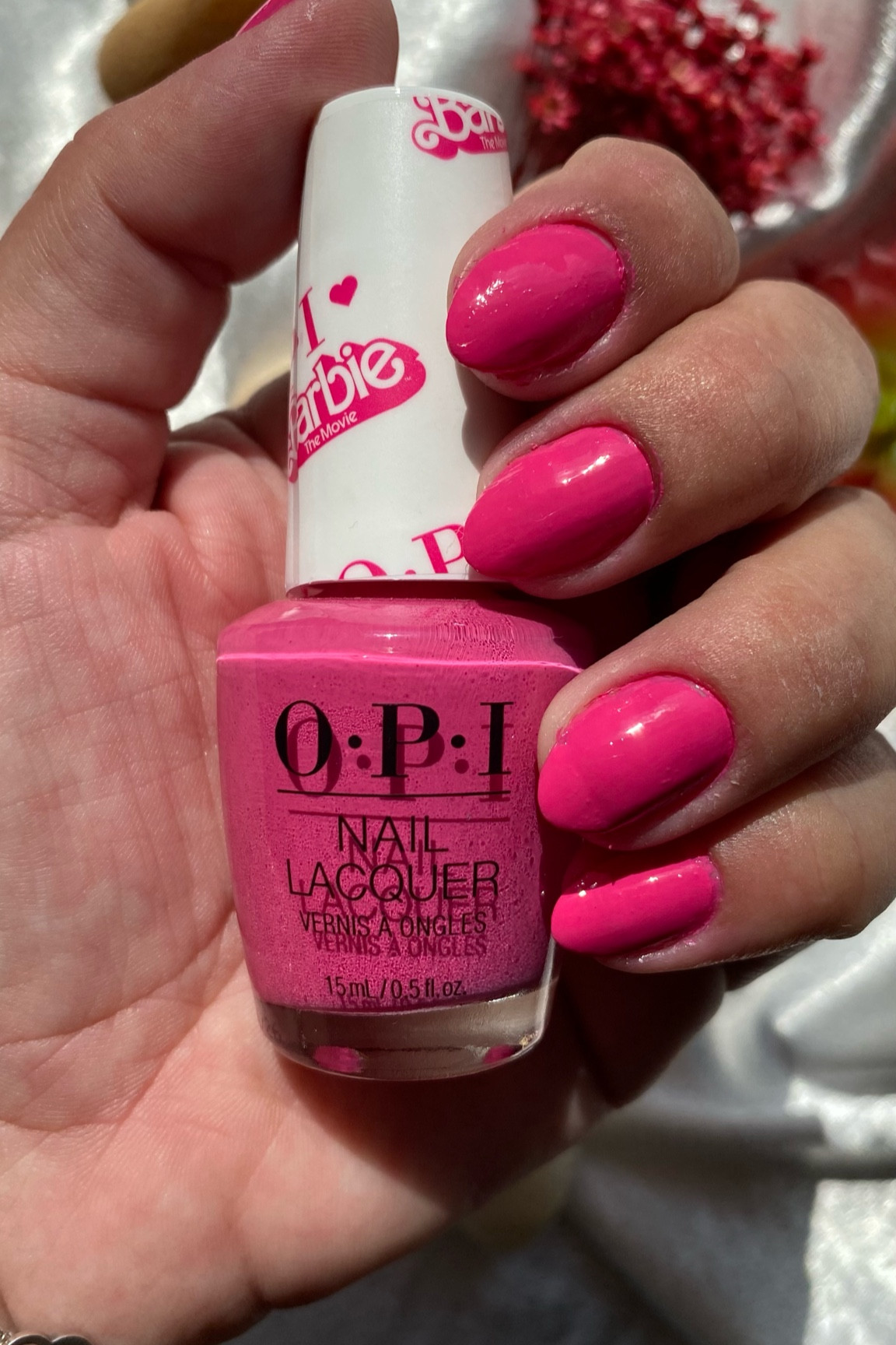 Hi, Barbie é o nome desse esmalte maravilhoso, que é o verdadeiro tom da Barbie. A OPI lançou essa coleção maravilhosa em parceria com o filme e esse com cremoso é o meu favorito! Barbiecore de verdade! 

#LTKbrasil #LTKbeauty