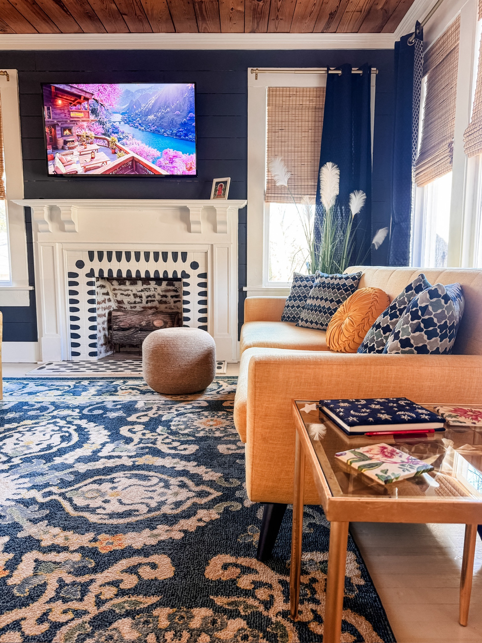 Beautiful blue room design. Such great inspo for coastal homes! 

Home, home decor, home design, interior design, living room




#LTKStyleTip #LTKOver40 #LTKHome