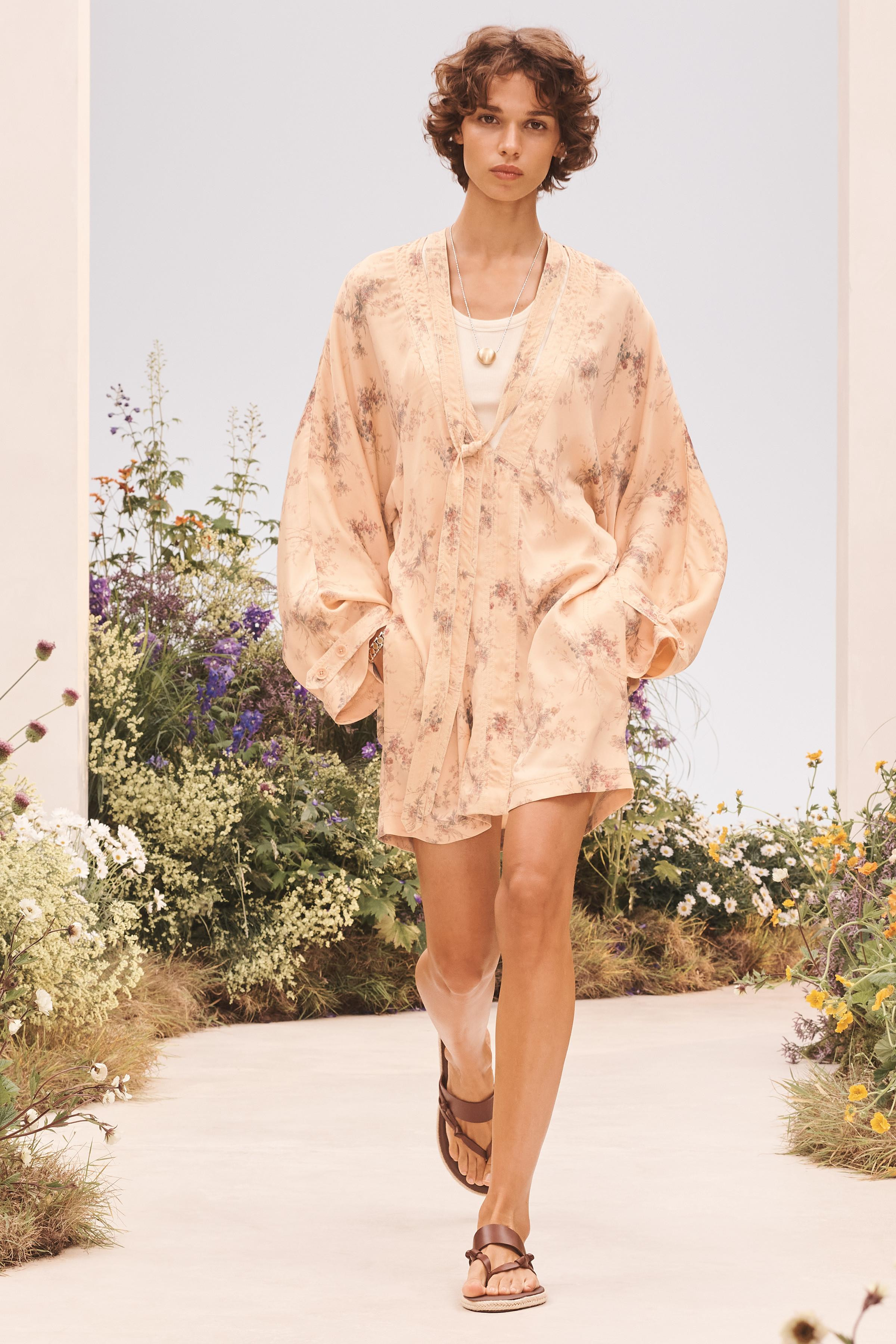 TNC FLWRS DRSS | Zara US