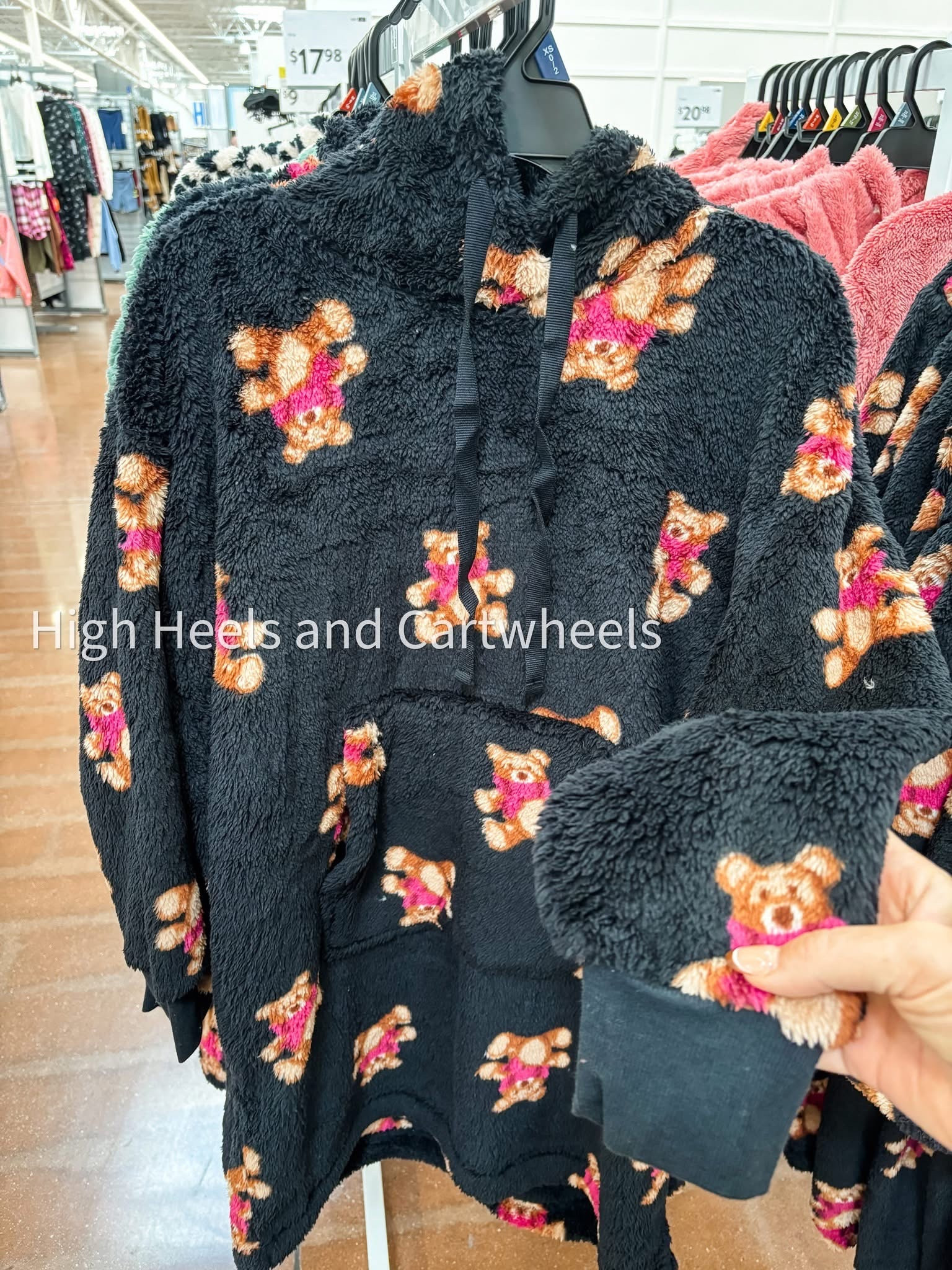 Perfect hooded plush lounger!

#LTKFindsUnder50