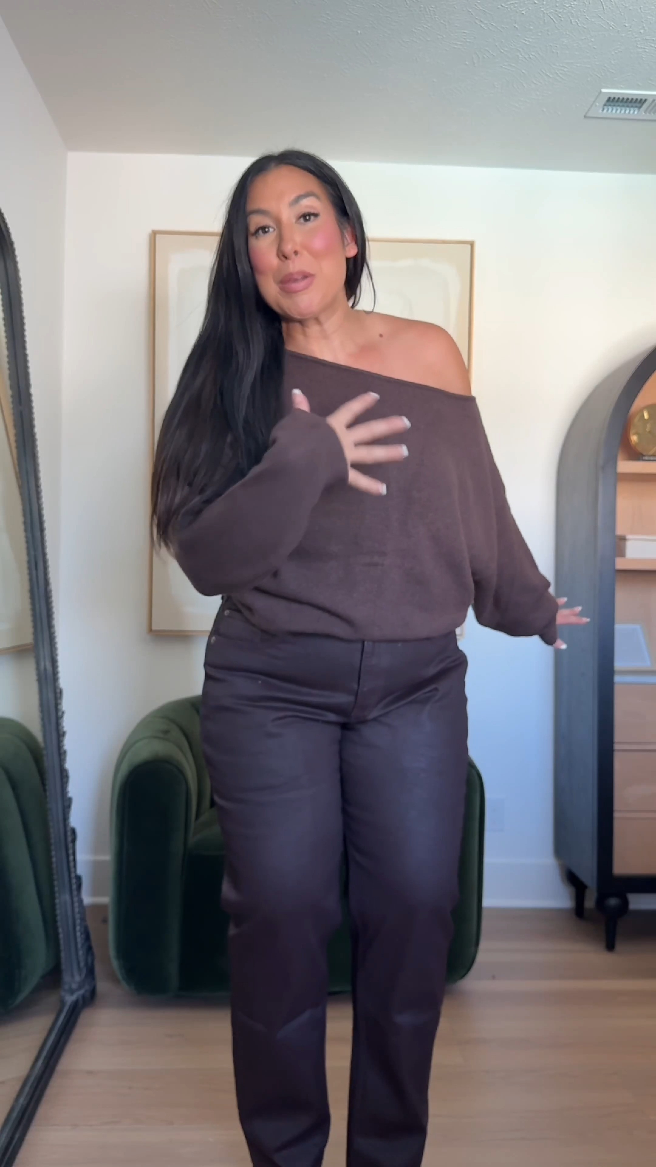 This is that merino wool that I am obsessed with! The off the shoulder is so cute

Sweater: L
Jeans: 33L

fall outfits, fall sweaters, mid size fall outfit ideas, Abercrombie outfits, fall jeans, jeans outfit ideas for fall

#LTKootd #LTKMidsize