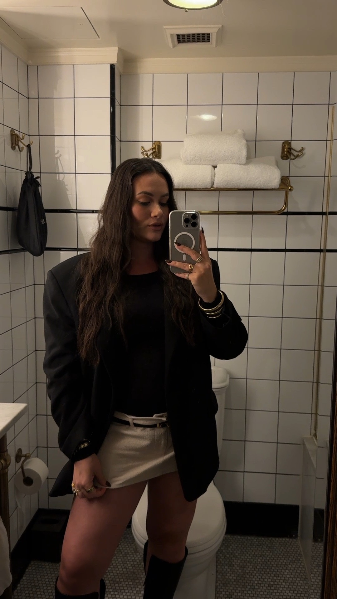 Chic blazer outfit for a night out in NYC - skirt is under $60 from revolve!

#LTKootd #LTKSeasonal