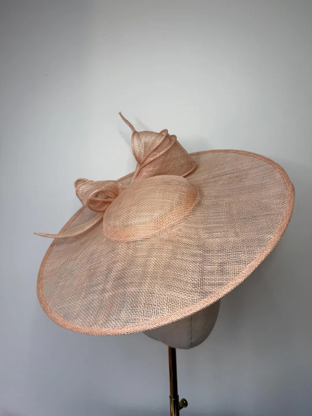 Blush Sinamay Bow Fascinator. Wedding Headpiece Races - Etsy UK | Etsy (Global)