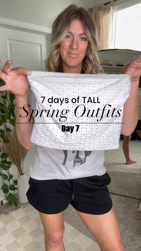 7 days of tall spring outfits - day 7

Graphic tee - men’s, large
Shorts - medium
Tube top - large
Vest, old, linked similar 
Jeans - sized up 31x34
Sandals - 11, more colors
Bag comes in several colors too!


#LTKSeasonal #LTKVideo #LTKmidsize