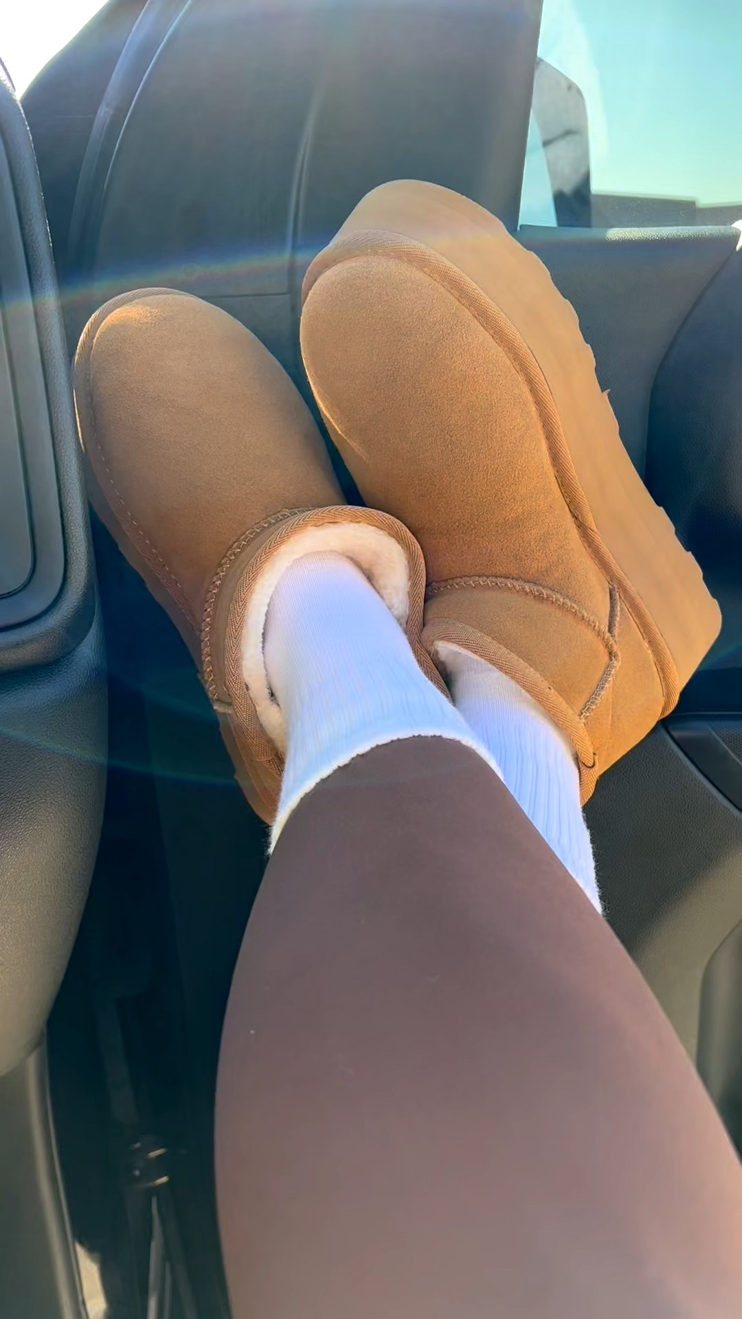 Platform boots on sale
True to size 
Winter shoes


#LTKSaleAlert #LTKFindsUnder100 #LTKGiftGuide