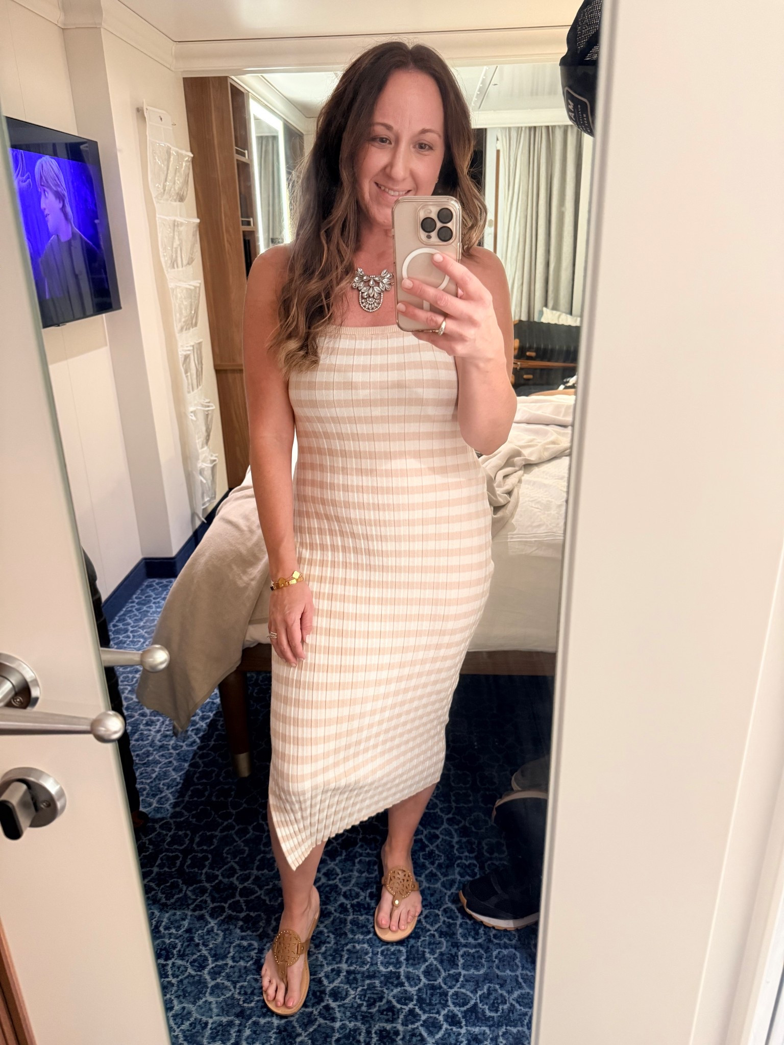 Night 4 – Last Night Cruise Dinner Look ✨
Easy, comfy & dressy — a simple neutral dress to end the trip. Linked here 🤍

#LTKTravel #LTKootd