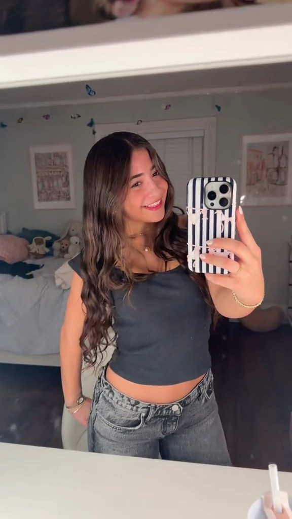 yea 🤗🤗 

 

#LTKWatchNow #LTKStyleTip