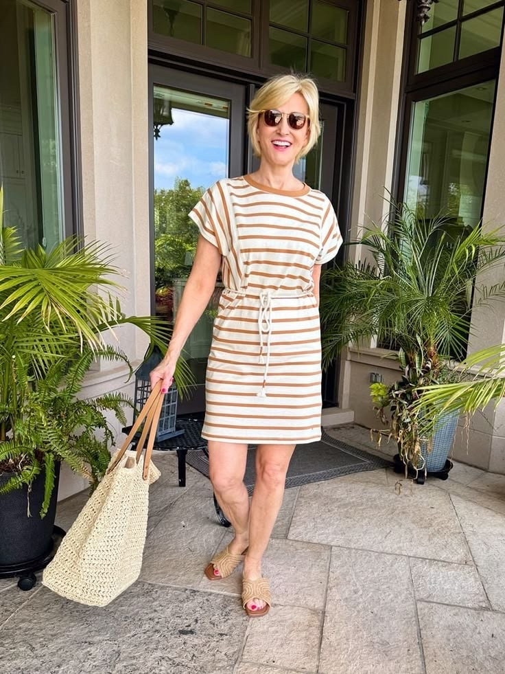 I’ve been reaching for this brown and cream striped short dress more than I probably should admit 🤎🤍

It’s giving easy, effortless, throw-it-on-and-still-look-like-I-tried energy — which is basically my whole personality lately 😅

Simple pieces like this just make getting dressed feel a little more fun ✨

#LTKOver40 #LTKSeasonal #LTKootd