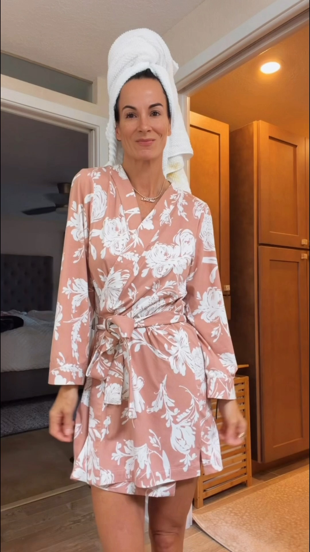 Some people shower first thing in the morning… I apparently earn mine. 😂

Pilates ✔️ Gym ✔️ Meetings ✔️ …and then comes my favorite part of the day—a long shower and slipping into the softest robe on the planet.

I swear these robes get me every time. The prints, the buttery-soft fabric, the cozy fit… I’m convinced there’s no better way to hit the reset button before tackling the rest of the afternoon.

Linked my favorite print (and a few others because choosing just one is impossible 😉).

#NicoleColeeStyle
#CozyStyle
#EverydayLuxury
#LTKHome
#SelfCareRoutine

#LTKselfcare #LTKdayinmylife #LTKgrwm