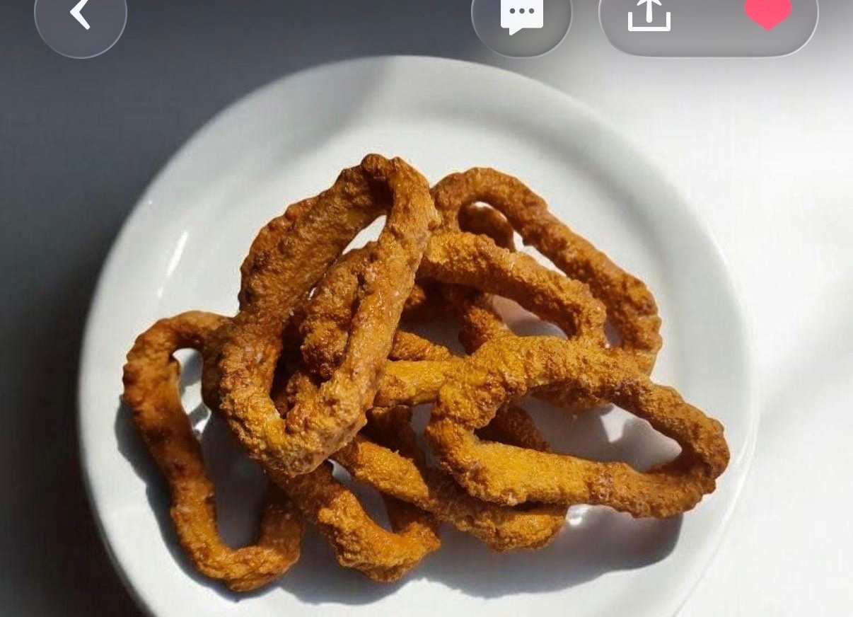 Fake fried calamari- fake food plate wall