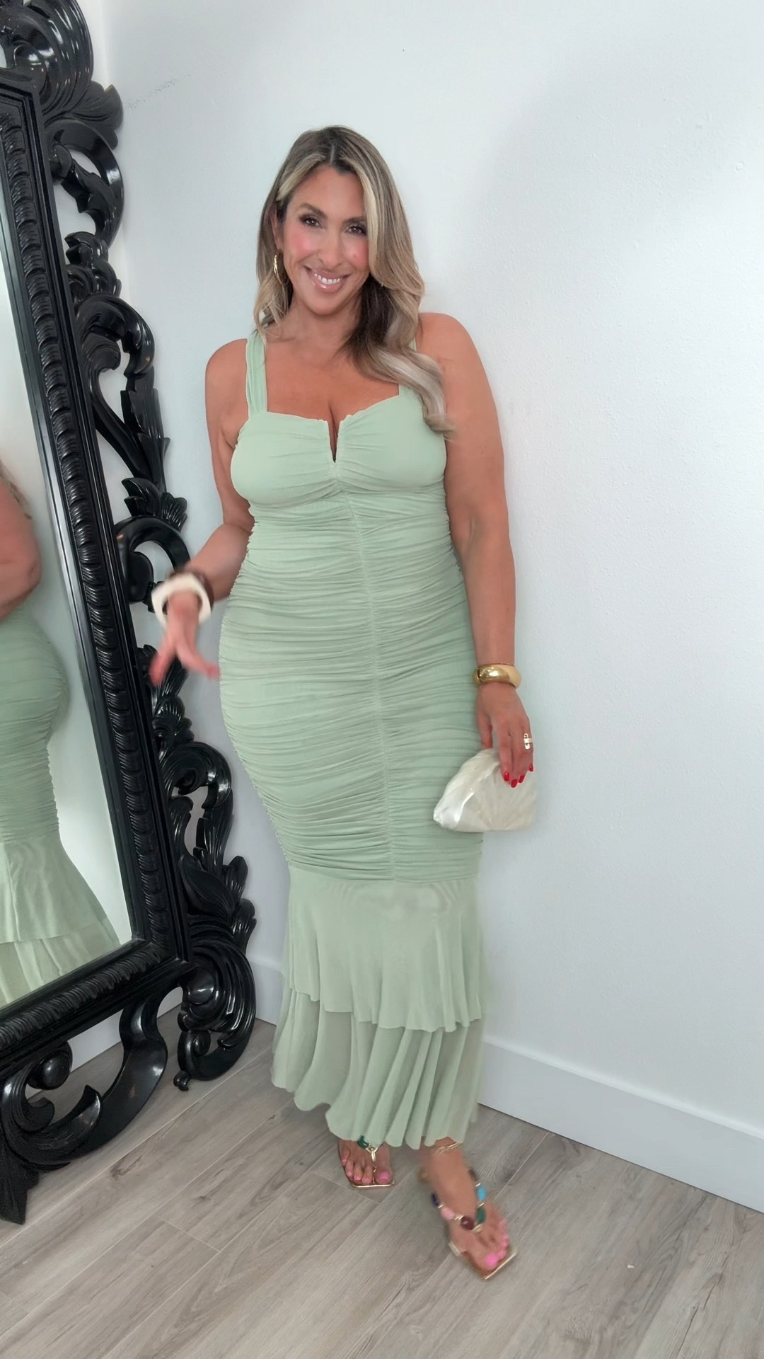 midsize wedding guest dress; special event dress

stretchy dress size L

linked my fav strapless bra for busty

glowy skin combo: Dezi glossy skin and sol de janiero bronzer 



#LTKShoeCrush #LTKMidsize #LTKParties

#LTKWedding #LTKStyleTip #LTKMidsize

#LTKMidsize #LTKWedding #LTKFindsUnder100