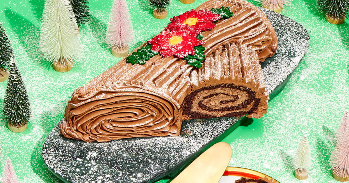 Christmas Yule Log Cake by Blue Owl Bakery | Goldbelly | Goldbelly