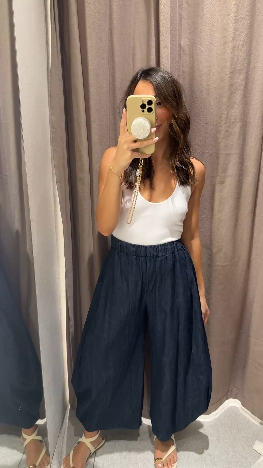 Small top xs pants!!!! They’re sooo good and this is my favorite little top  

#LTKFindsUnder100 #LTKFindsUnder50