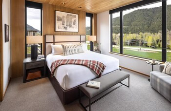 Teton Mountain Lodge and Spa | Expedia (US)