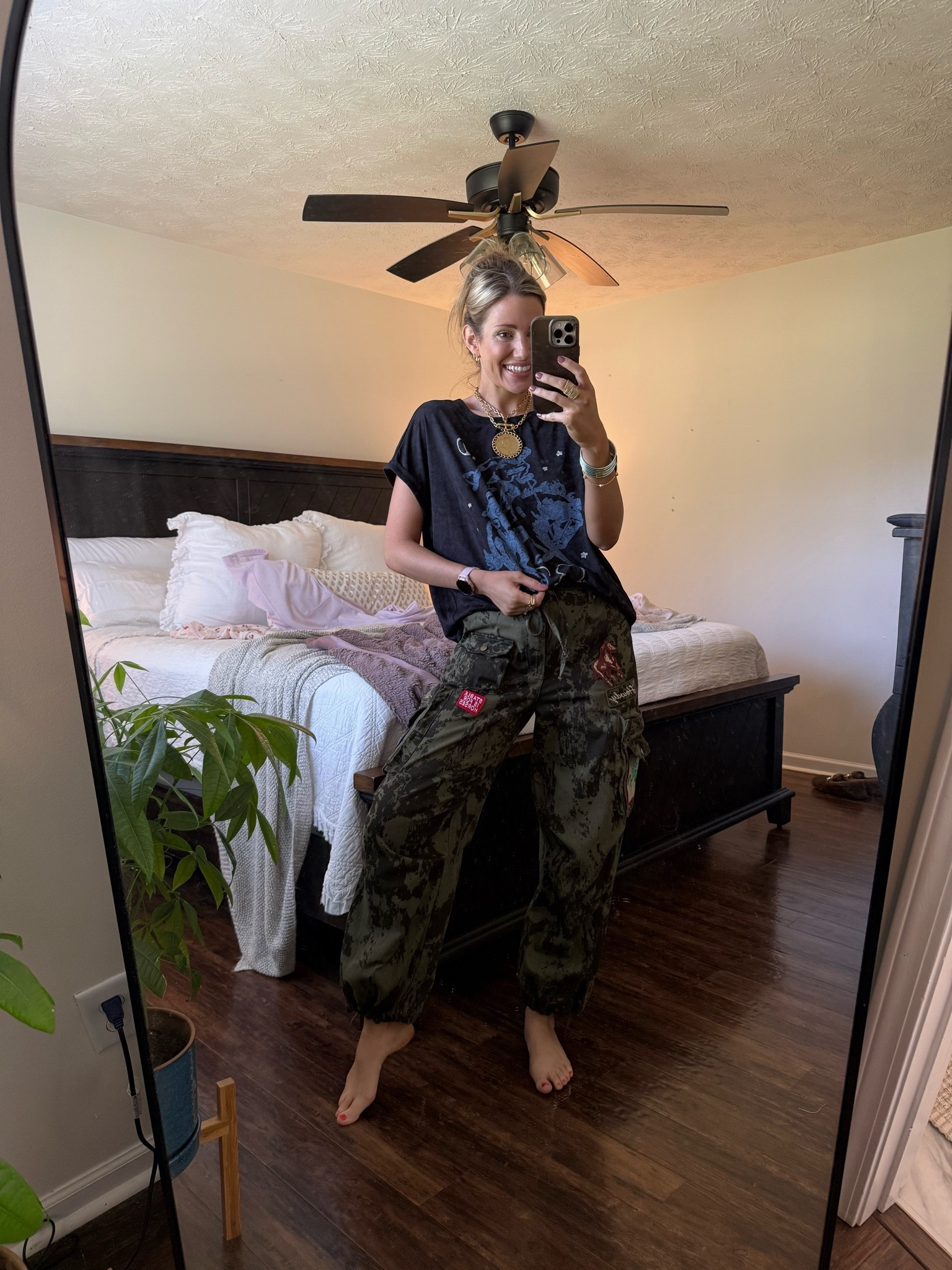 THE pants!! YES MAAM 😍😍
wearing a small and these are going FAST 🔥🔥

#LTKgrwm #LTKdayinmylife #LTKootd