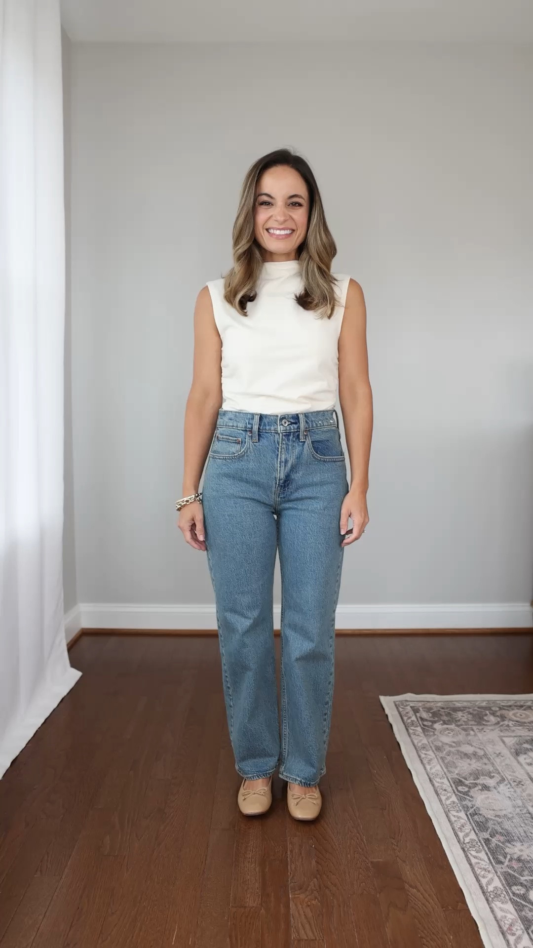 A 360 look at the fit of the 90s Relaxed Jeans from Abercrombie 

Jeans: 25 extra short in medium wash, second row third option over. 

I sized up for more room at my hips. Curvy isn’t quite right for me in this fit but standard is a little snug on my hips.

#LTKPetite