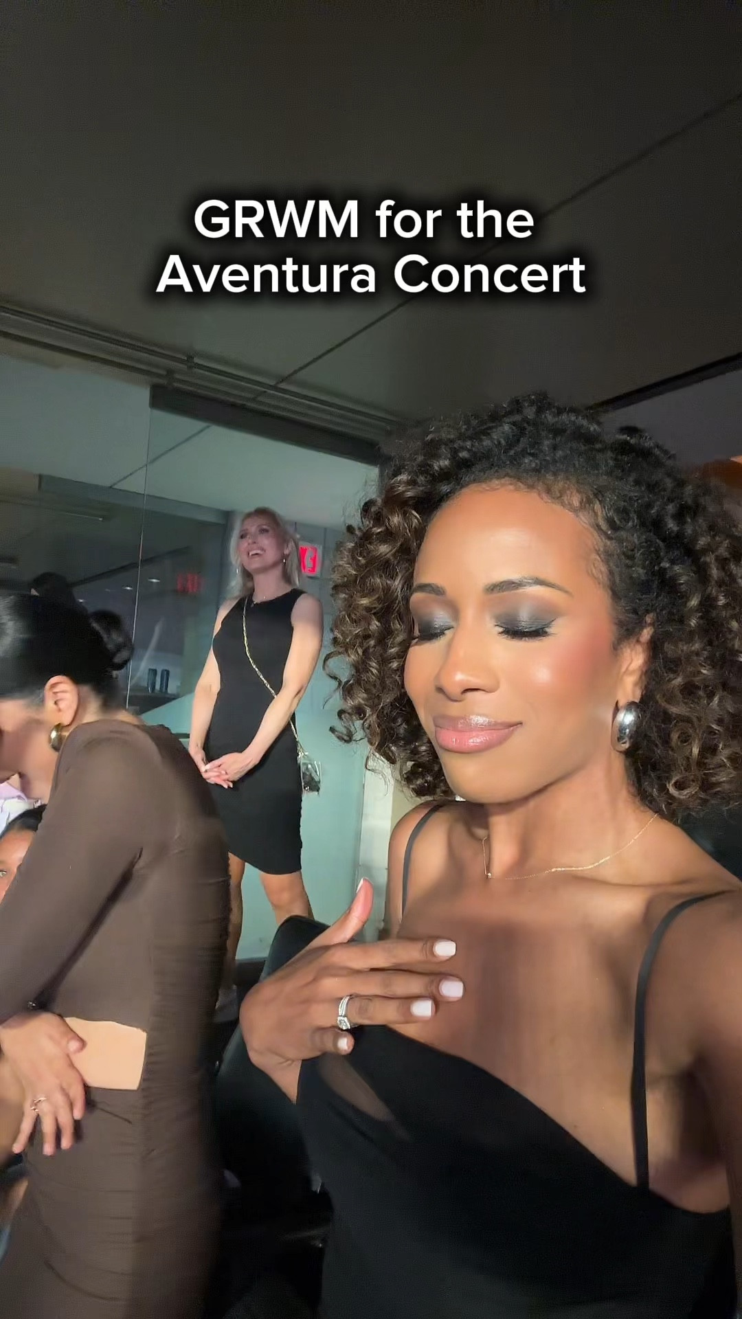 Smokey Sultry Look for a girls night out 💕

#LTKVideo #LTKGiftGuide #LTKBeauty