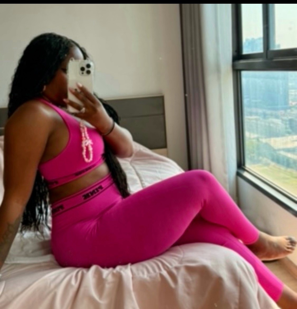 In Bangkok,Thailand Sitting cute in my 2 piece legging from victoria’s Secrets! 

#LTKgrwm #LTKdayinmylife #LTKActive