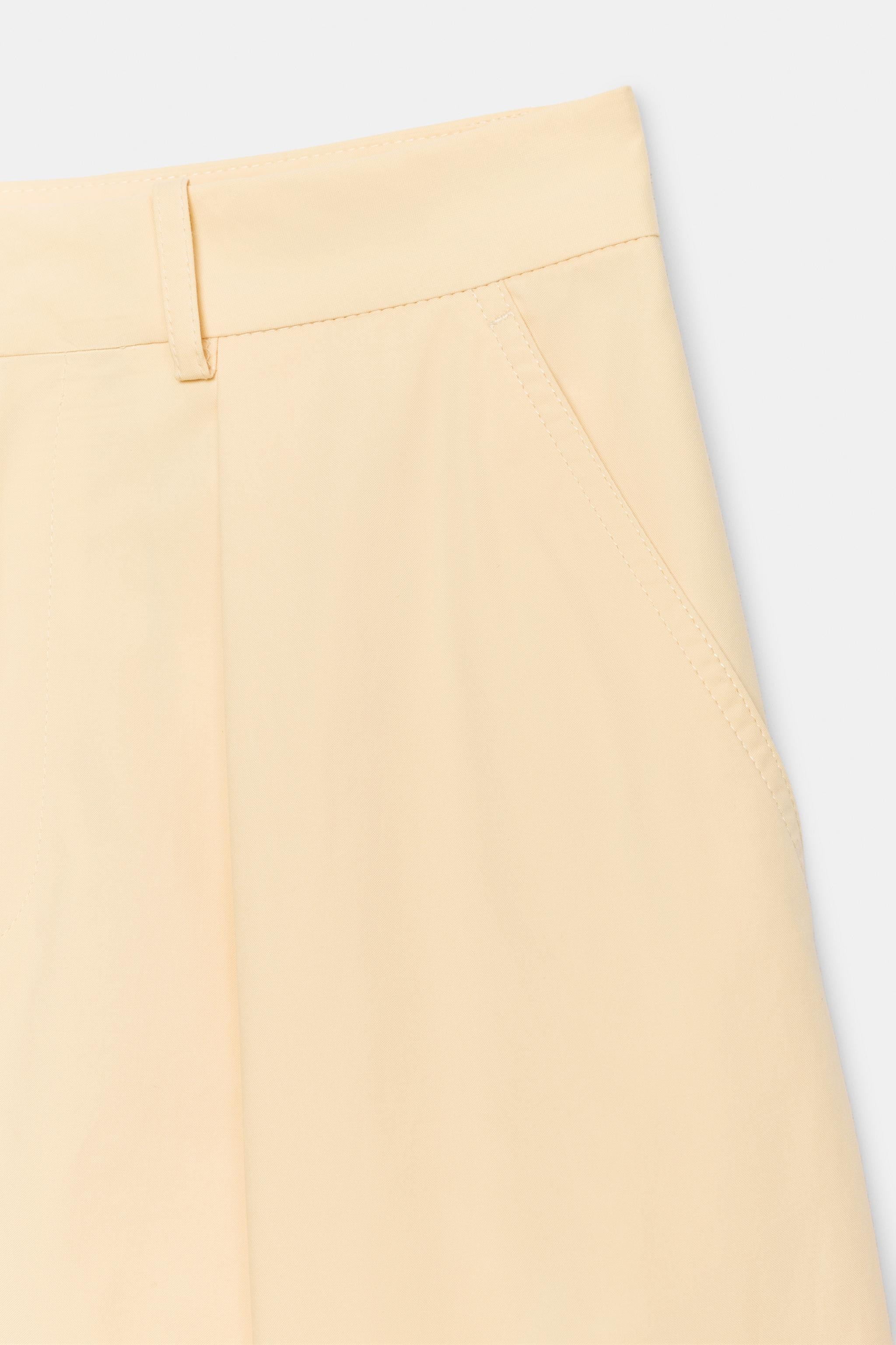 ZARA WOMAN COLLECTIONBermuda shorts crafted in cotton yarn. Mid-waist design with belt loops. Sid... | Zara UK