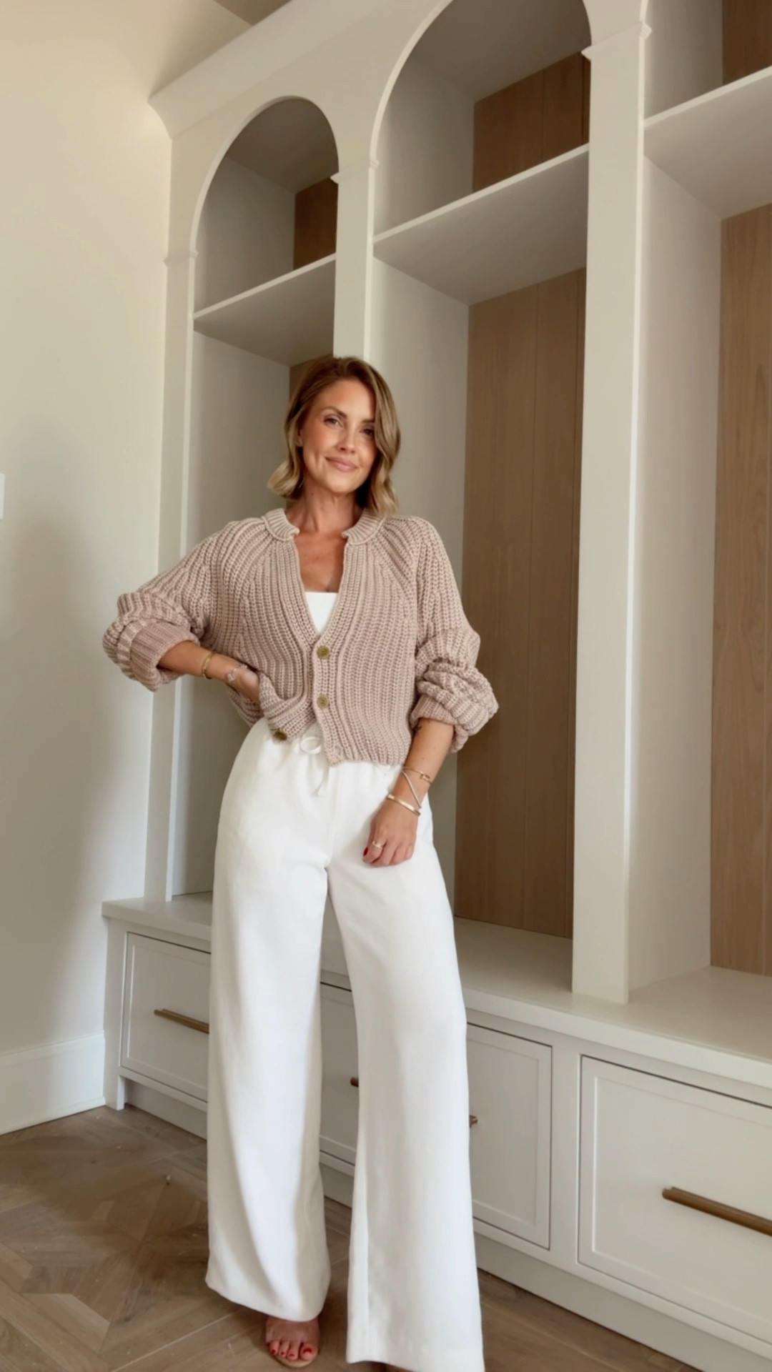XS sweater / Small Amazon bodysuit / XS Regular pants


Nsale, Nordstrom anniversary sale, fall outfit, pre fall outfit

#LTKOver40 #LTKPetite #LTKSaleAlert